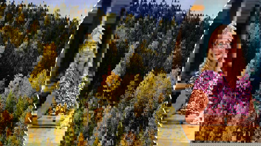 linda eriksson och en höstskog