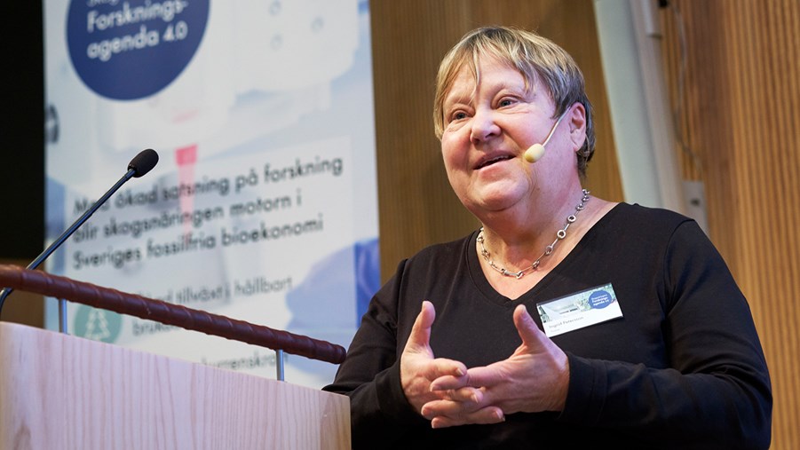 Ingrid Petersson, GD, Formas